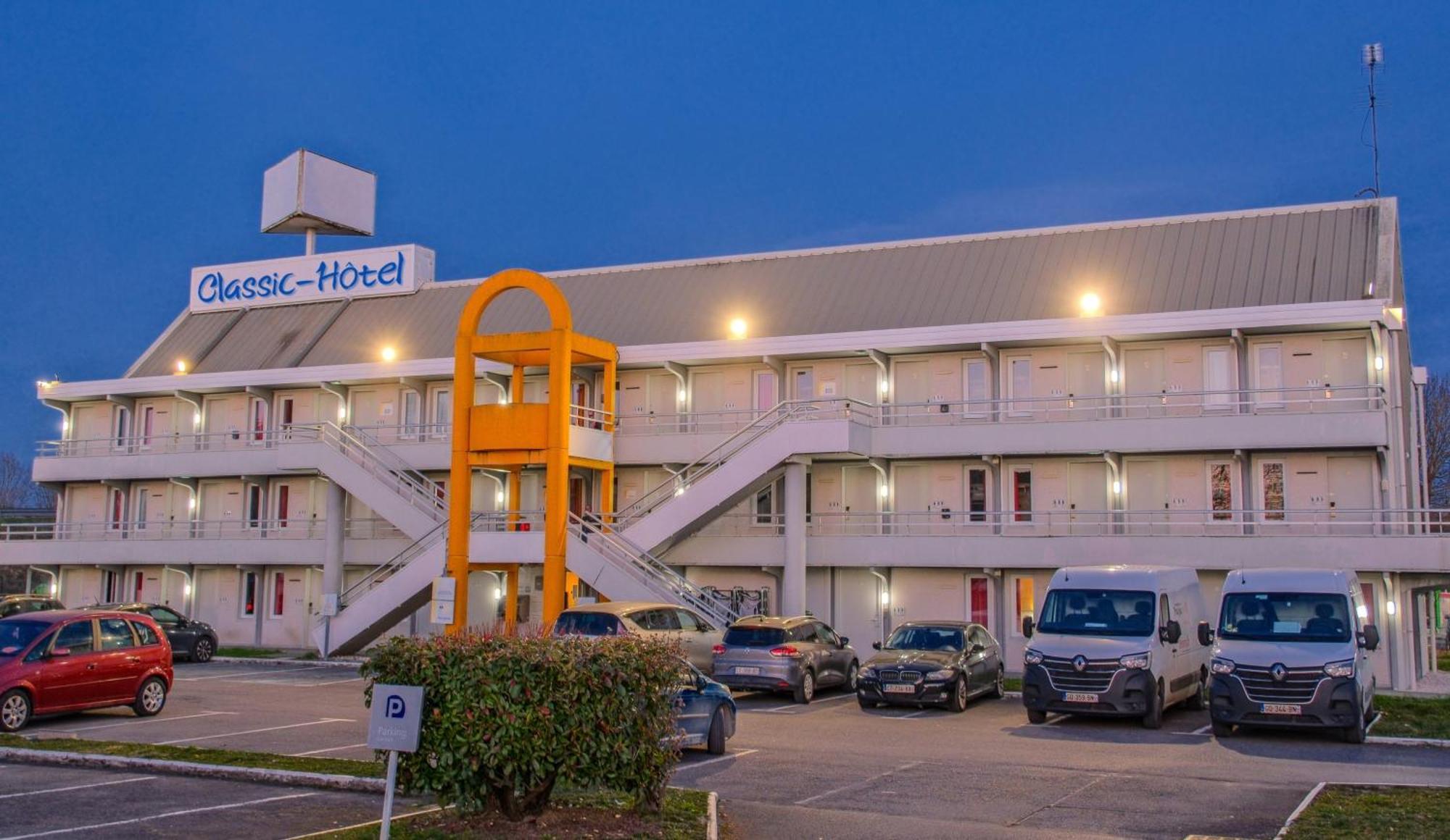 Classic Hotel - Fontenay-Tresigny Exterior photo